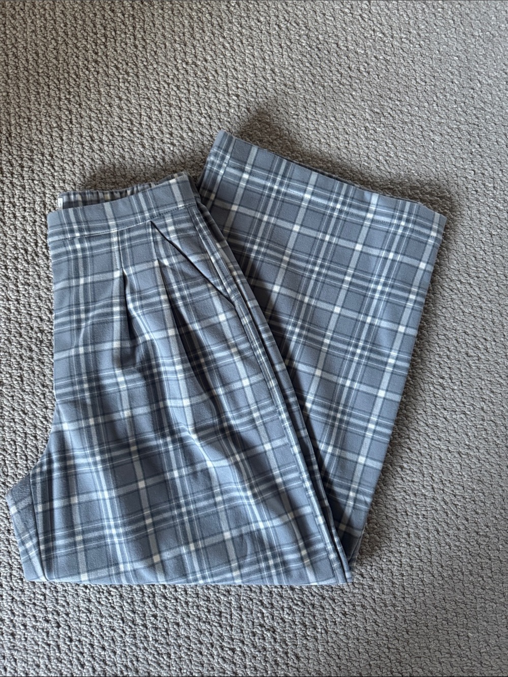 Treasure & Bond Gray Plaid Wide-Leg Trousers